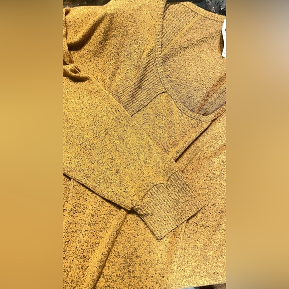 Vanilla Bay over size sweater - Picture 6 of 6